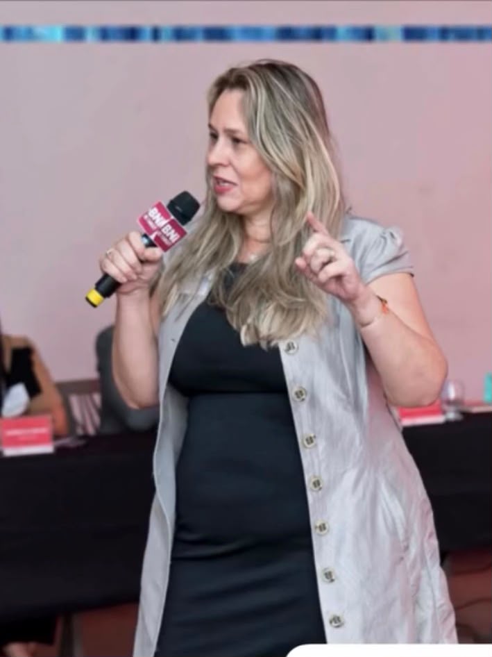 Dra. Eliana Carvalho - Advocacia Familiar